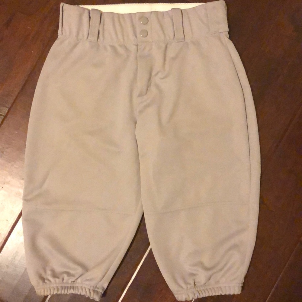 Baseball gray knickers